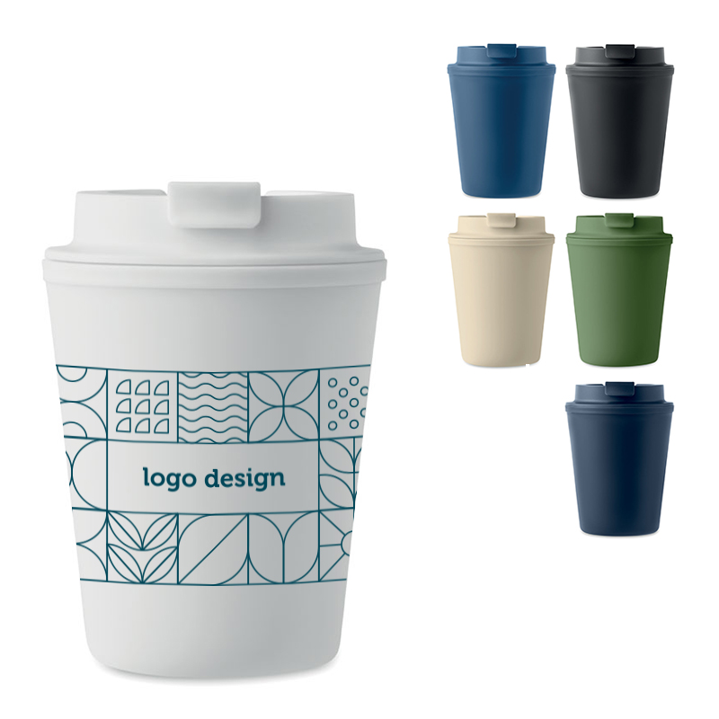 Tumbler with straw lid