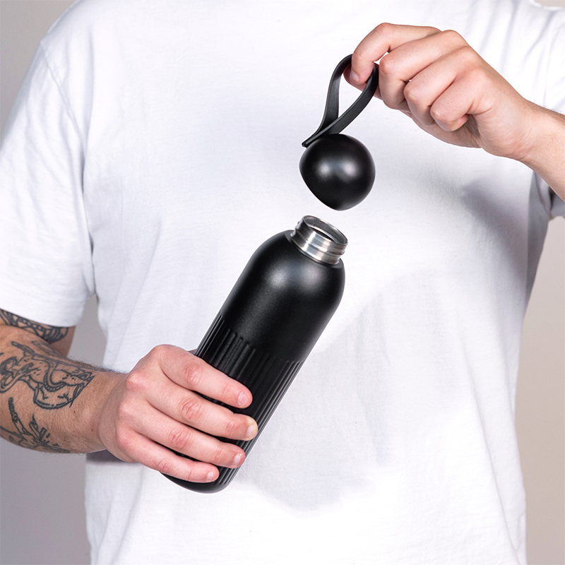 Sagaform stainless steel bottle - Image 2